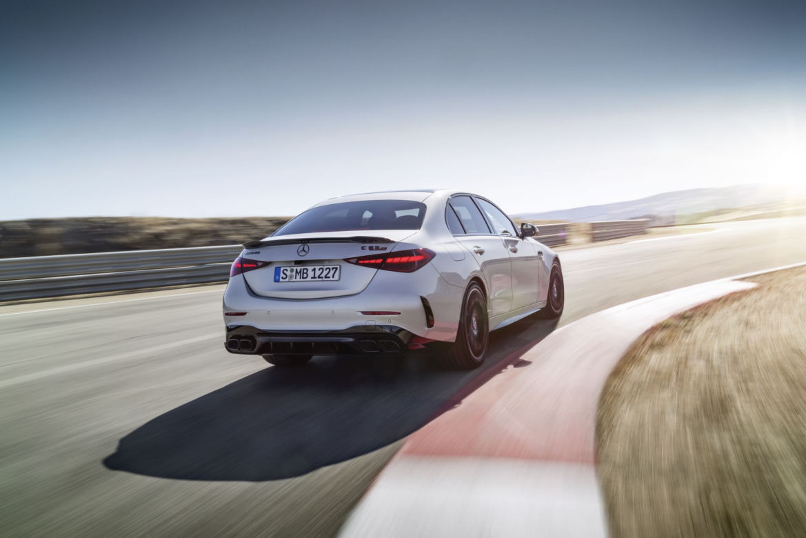 Mercedes-AMG C 63 S E Performance (2023)
