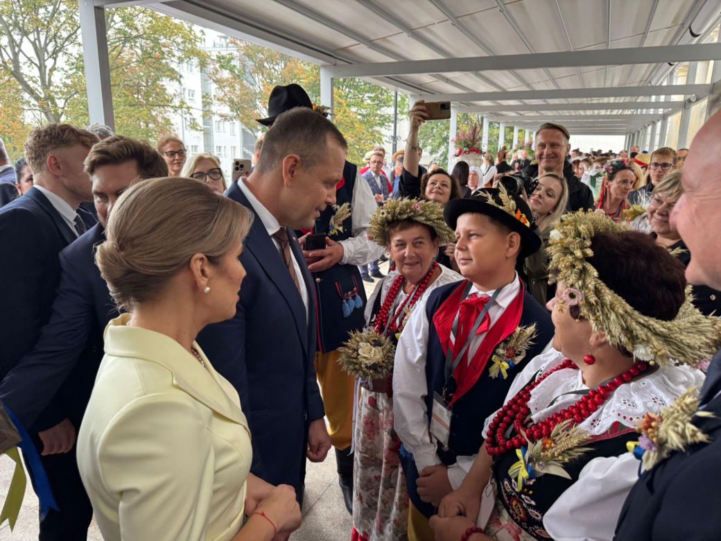 Koło Gospodyń Wiejskich w Puszynie na Dożynkach Prezydenckich w Warszawie
