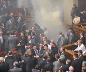 Zamieszki w parlamencie na Ukrainie 