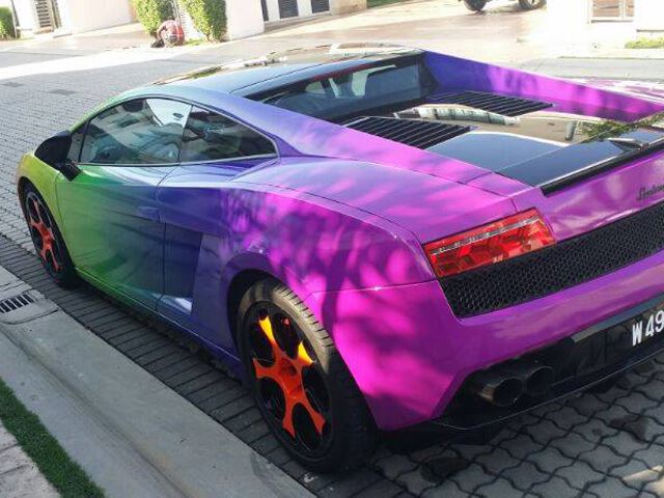 Tęczowe Lamborghini Gallardo 