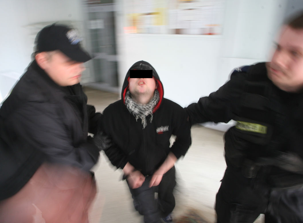 Terroryzował własną matkę!