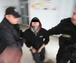 Terroryzował własną matkę!