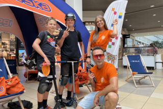 Trochę lata na początek szkoły. Ekipa ESKA Summer City rozdawała gadżety w Centrum Handlowym Biała