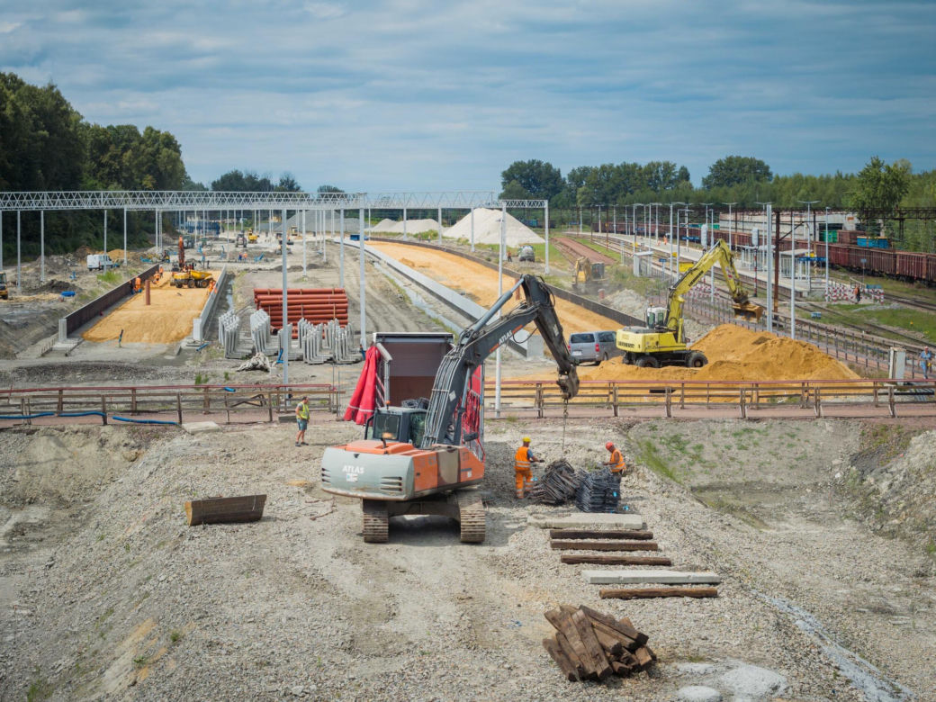 Gigantyczna inwestycja PKP w Zebrzydowicach. Pociągi pojadą szybciej po 600-metrowym moście