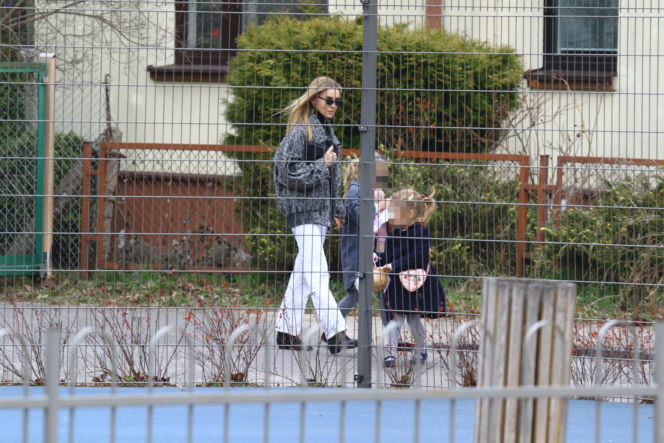 Kasia Tusk z córkami z koszyczkiem przyjechali do Donalda