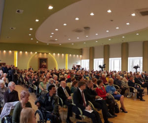 Szydło szokuje na imprezie u kumpla