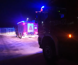 Ogromna akcja służb na lotnisku w Modlinie. W samolocie miała znajdować się bomba