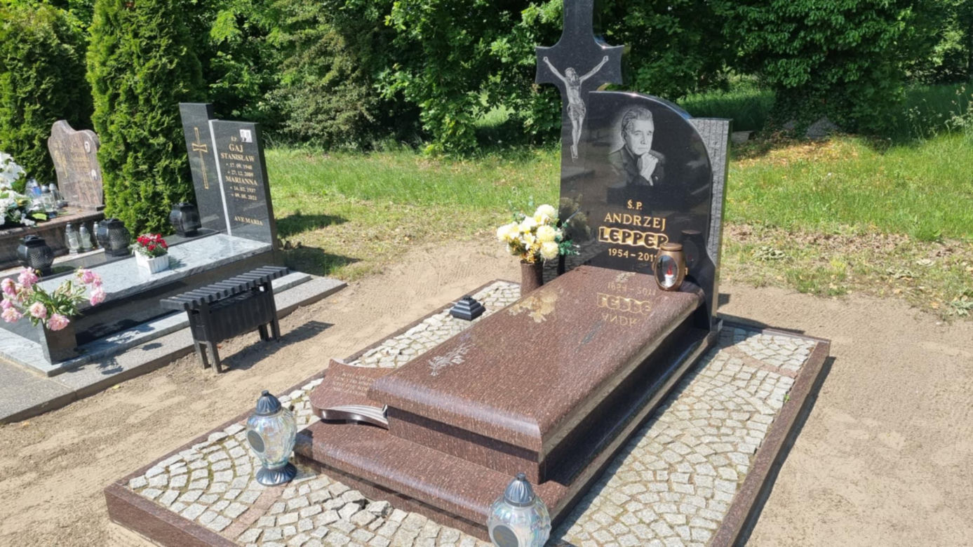 Rondo w Grzybnie otrzymało imię Andrzeja Leppera