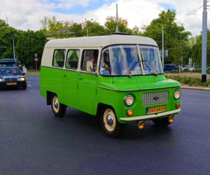 Parada zabytkowych pojazdów w Szczecinie