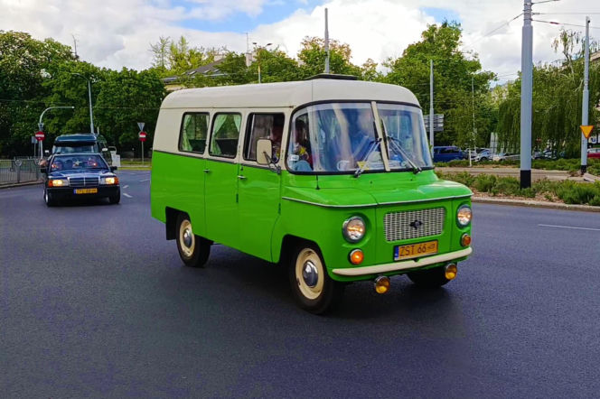 Parada zabytkowych pojazdów w Szczecinie