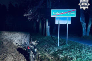 Bez uprawnień i bez kontroli. 14-latek stracił panowanie nad motocyklem