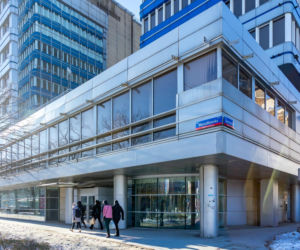 Biurowiec PKO na rogu Marszałkowskiej i Nowogrodzkiej w Warszawie