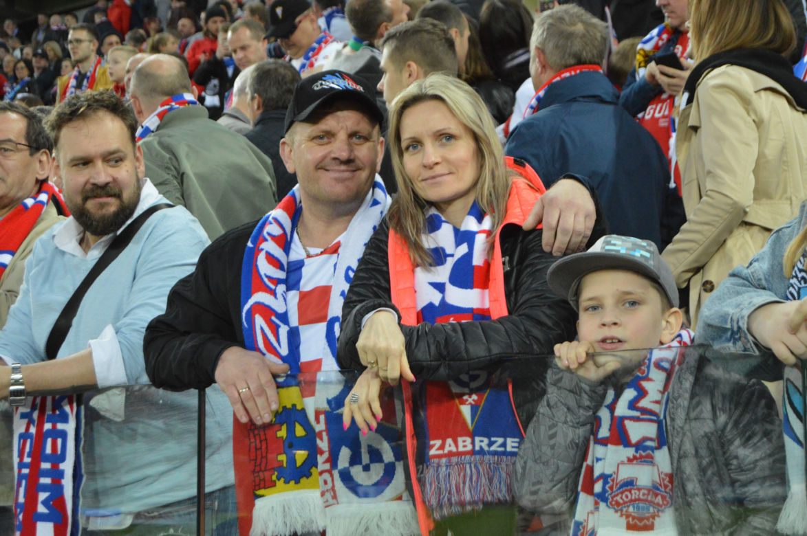 Górnik Zabrze - Arka Gdynia: Nieważny styl, ważne punkty [ZDJĘCIA KIBICÓW]