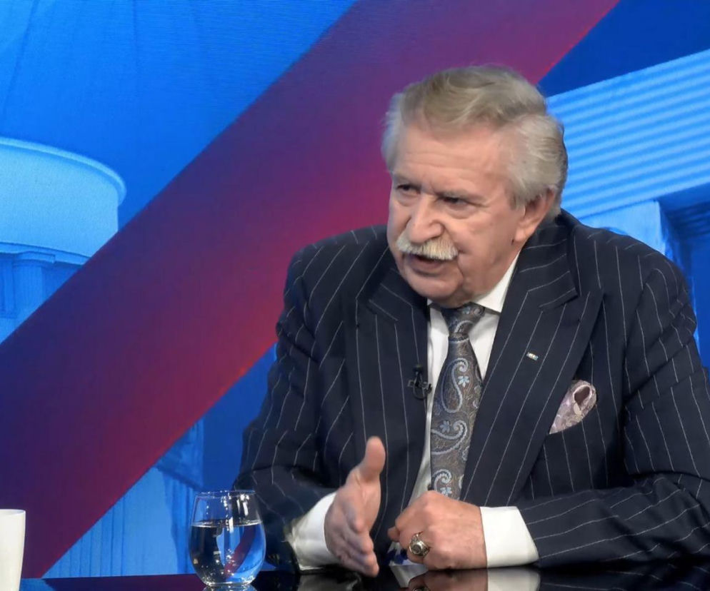 Generał Leon Komornicki podczas wywiadu. O strategii bezpieczeństwa i wojnie w Ukrainie przeczytasz na SE Polityka.