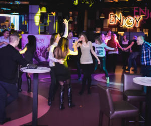 Miły Wieczór klubowy w Enjoy