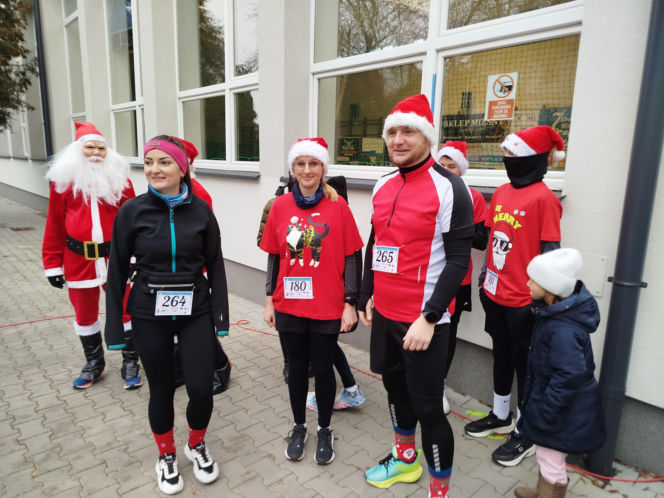7. Charytatywny Bieg Mikołajkowy z Dwójką w Siedlcach 2025