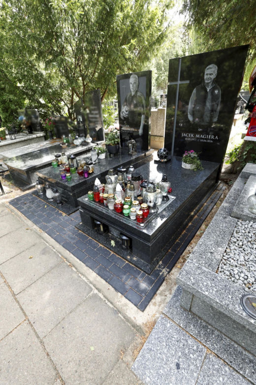 Nowy grób Jacka Magiery