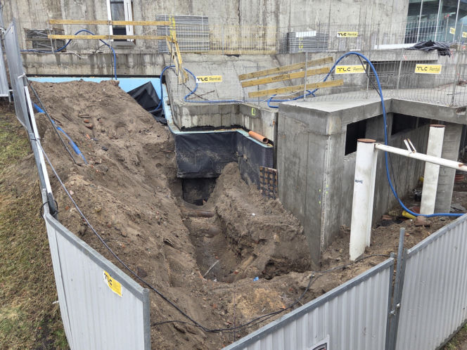 Duże opóźnienie rozbudowy Opery Nova. IV krąg wciąż w budowie