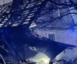 Dom byłego policjanta wyleciał w powietrze. Mężczyzna i jego żona są w ciężkim stanie