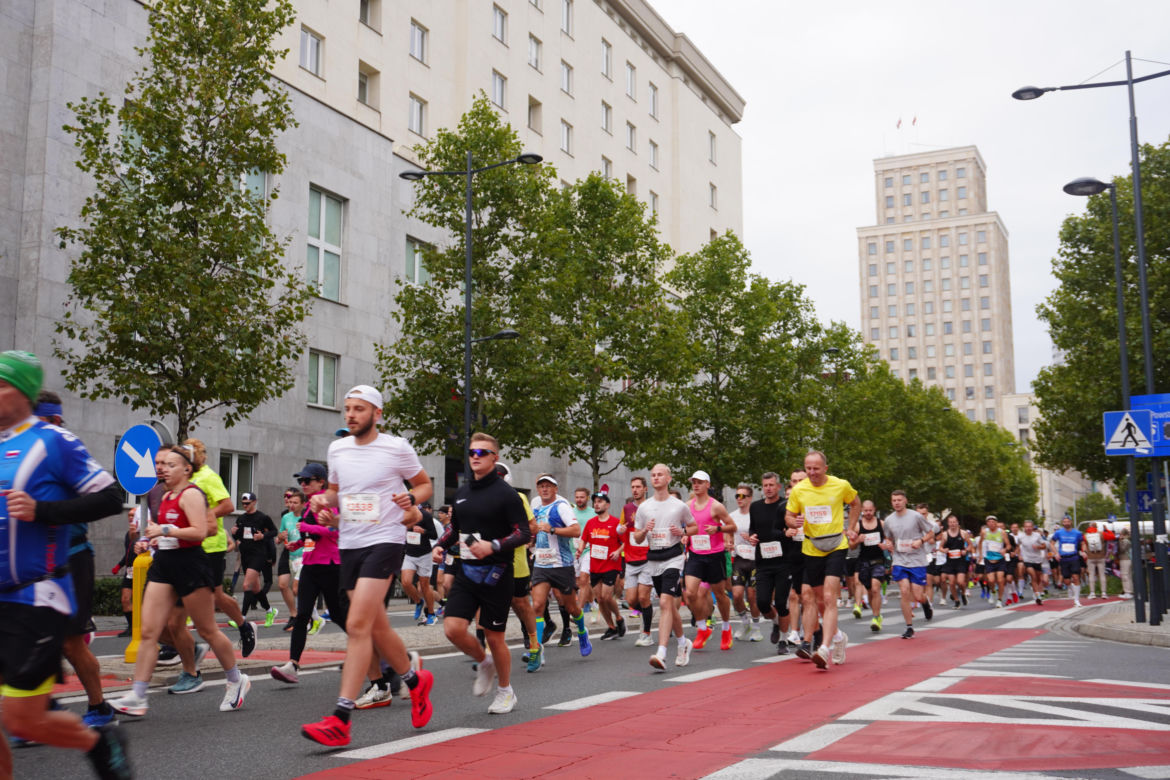Uczestnicy Maratonu Warszawskiego 2025