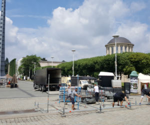 Strefa kibica powstaje przed Halą Stulecia