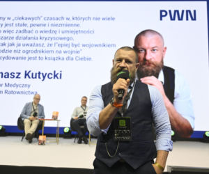 Warszawskie Targi Obronne. Scena Biała. Stawić czoła wojnie. Zostać czy wyjechać – Debata WYDAWNICTWA NAUKOWEGO PWN o bezpieczeństwie obywateli