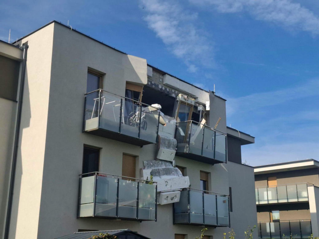 Wybuch w bloku w Kościanie. Trzy osoby zostały ewakuowane