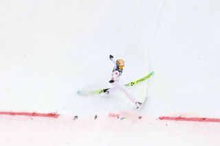 Kacper Tomasiak zaliczył dramatycznie wyglądający upadek w Vikersund