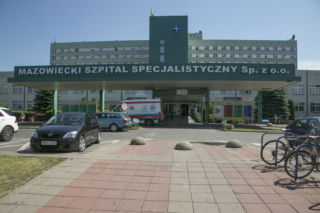 Koronawirus. Uciekła ze szpitala na Józefowie. Okazało się, że jest zakażona 
