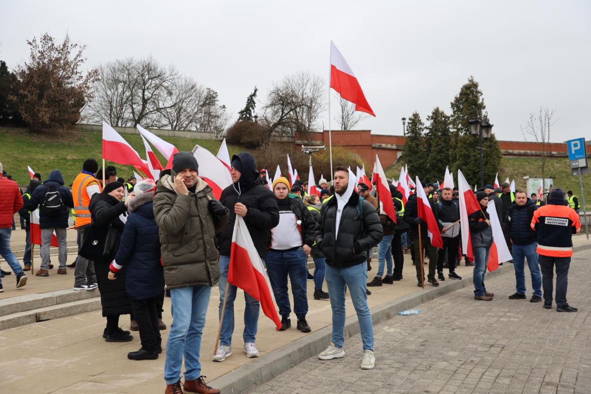 Protest rolników 20 marca w Lublinie. Przeszli ulicami miasta pod LUW