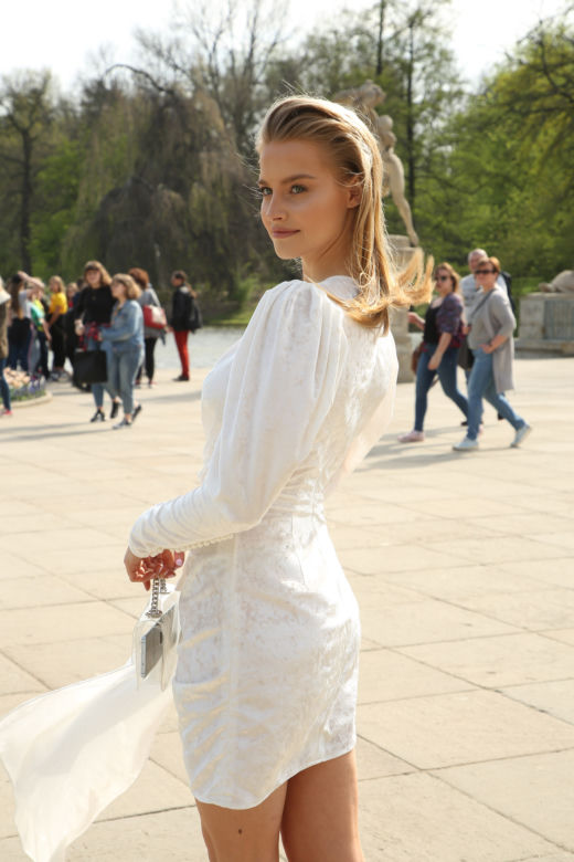 Karolina Pisarek w sesjach zdjęciowych