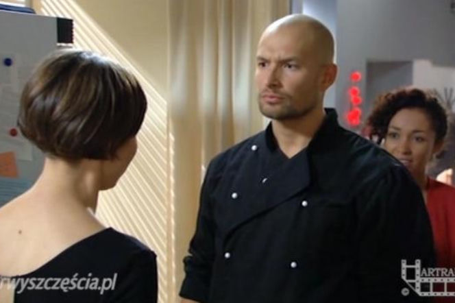 Barwy szczęścia odc. 1065. Daniel (Dawid Kartaszewicz), Marlena (Magdalena Grąziowska), Sara (Dominika Kimaty)