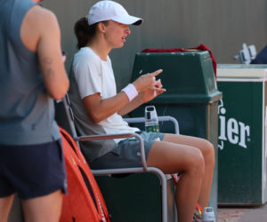 Iga Świątek na ostatnim treningu przez III rundą Roland Garros