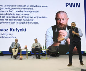 Warszawskie Targi Obronne. Scena Biała. Stawić czoła wojnie. Zostać czy wyjechać – Debata WYDAWNICTWA NAUKOWEGO PWN o bezpieczeństwie obywateli