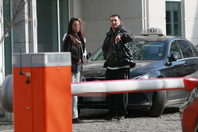 Michał Koterski z dziewczyną na spacerze