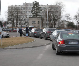 Rosną kolejki do testów na koronawirusa