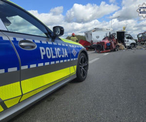Pilny apel policji po tragedii w Mykanowie. W wypadku na autostradzie A1 zginęły cztery osoby