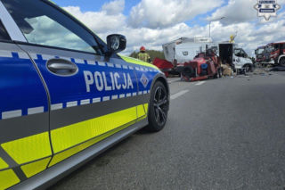 Policja apeluje o pomoc po tragicznym wypadku na A1. Zginęły cztery osoby