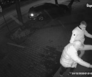 Zabrze: Zdemolowali sklep w centrum miasta. Policja prosi o pomoc w ustaleniu ich tożsamości [ZDJĘCIA]