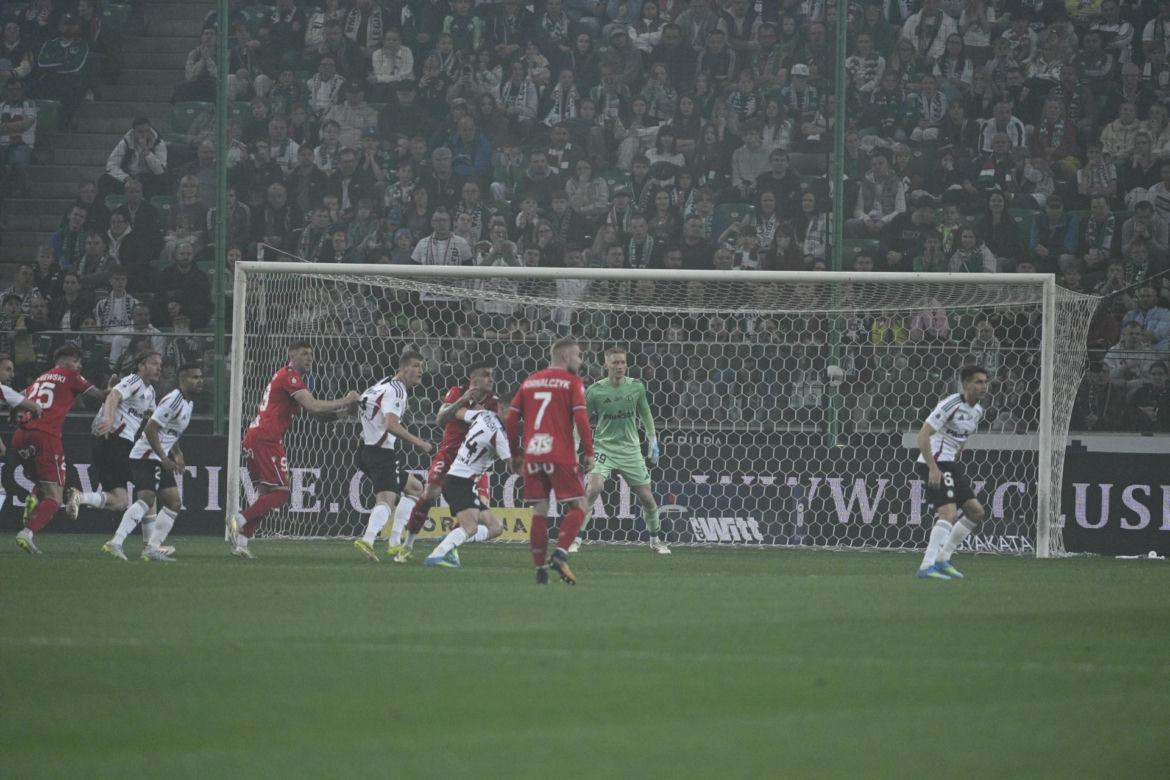31. kolejka PKO BP Ekstraklasy 2025/2026. Mecz Legia Warszawa - Łódź Widzew