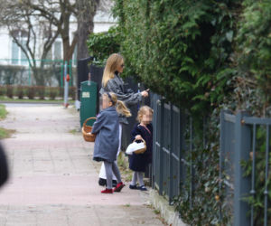 Kasia Tusk z córkami z koszyczkiem przyjechali do Donalda