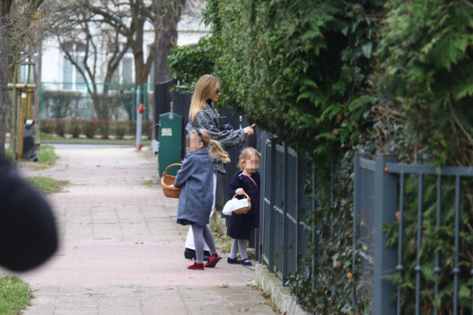 Kasia Tusk z córkami z koszyczkiem przyjechali do Donalda