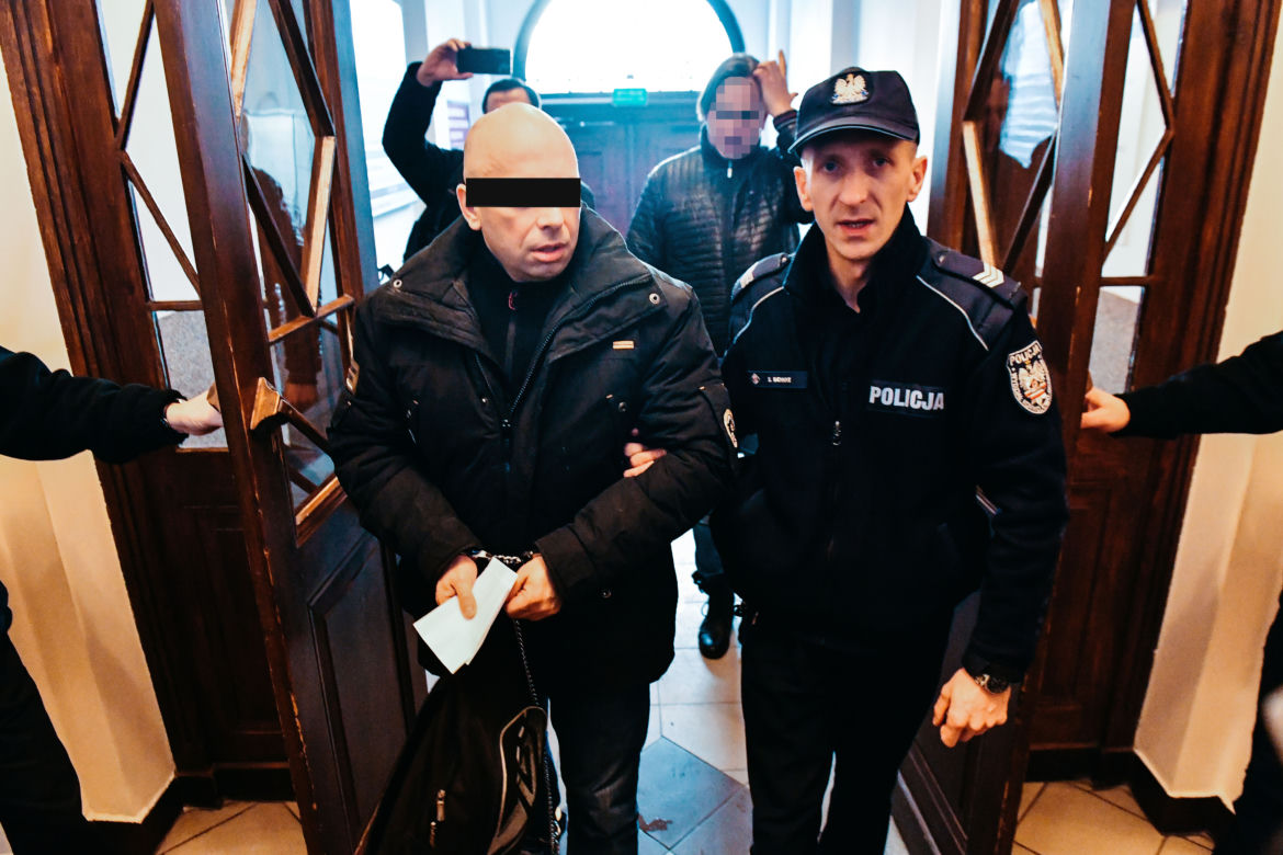 Łowca nastolatek przed sądem. Oskarżony o 80 gwałtów.