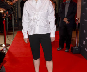 Ministra kultury zachwyciła elegancją na premierze filmu Ojczyzna
