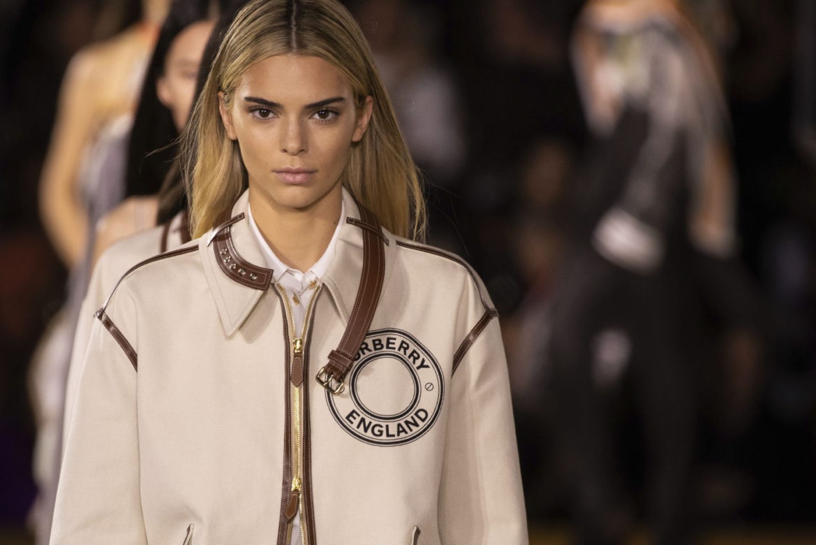 Kendall Jenner: Ta pupa zarabia ćwierć miliona dziennie 
