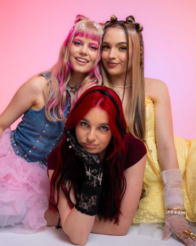 GirlZ w "ESKA Story"