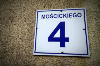 To podstawowy obowiązek właściciela nieruchomości. Trwają kontrole oznakowania domów