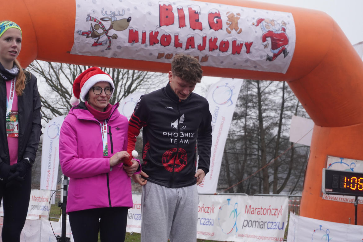 11. Bieg Mikołajkowy nad Jeziorem Strzeszyńskim w Poznaniu