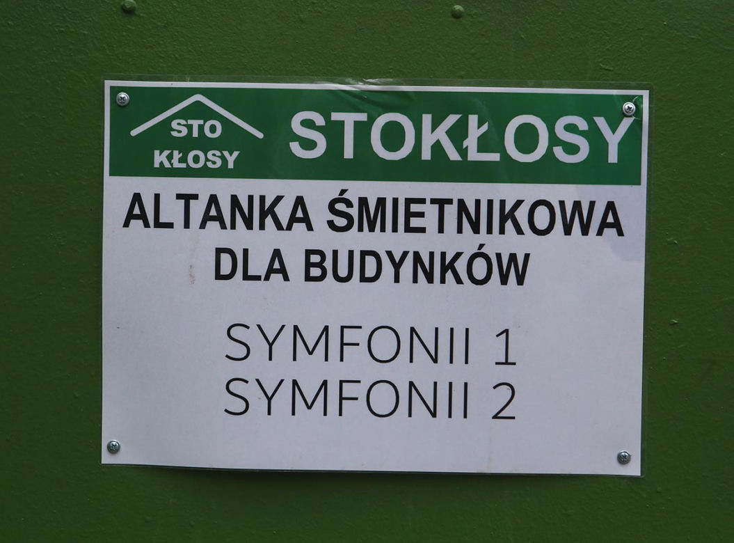 Bezdomna urodziła na śmietniku