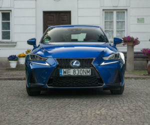 Lexus IS300h F SPORT